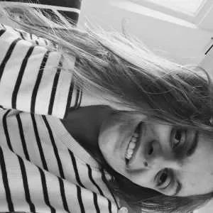 Melissa , babysitter à Vouneuil sous Biard