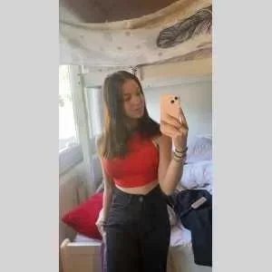 Cassandra, babysitter à Bourg en Bresse