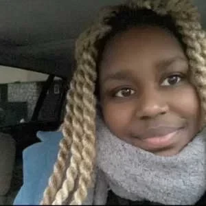 Emelyne, babysitter à Bonneval