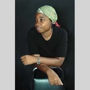 Amaryllis vanessa , babysitter à Saint Denis