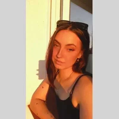 Fany, babysitter à Brie Comte Robert