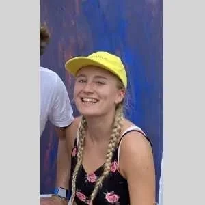 Marine, babysitter à Clety