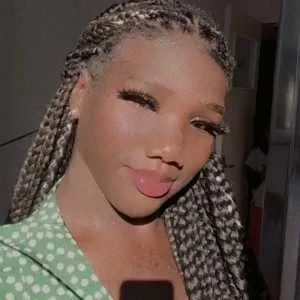 Francia marina, babysitter à Issy les Moulineaux