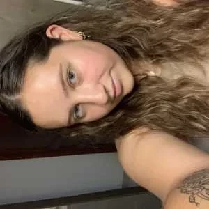 Alison , babysitter à Henin Beaumont