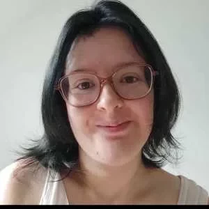 élodie , babysitter à Yffiniac