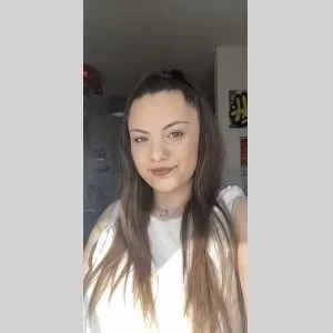 Loly, babysitter à Saint Sebastien sur Loire