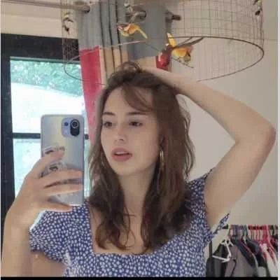 Jane, babysitter à Sevres