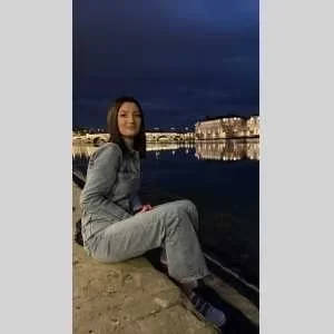 Victoire, babysitter à Marchiennes