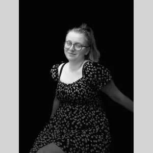 Victoria , babysitter à Bourges