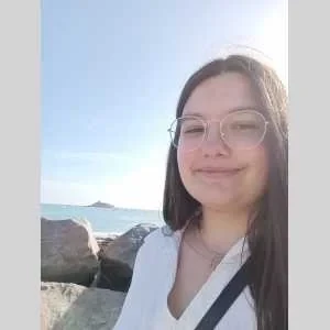 Nina, babysitter à Fenouillet