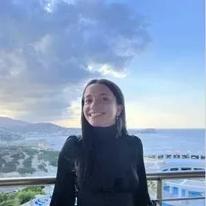 Agathe, babysitter à Change