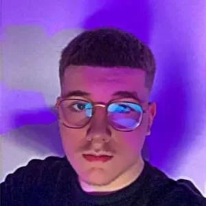 Theo, babysitter à Saint Etienne du Rouvray