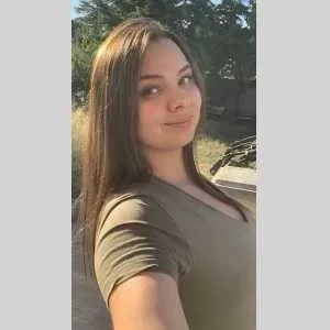 Leïla, babysitter à Fabrezan