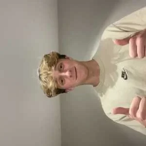 Hugo, babysitter à Annecy