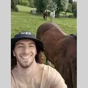 Maxence, babysitter à Brest