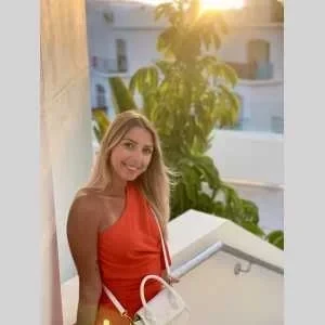 Tea, babysitter à Albertville