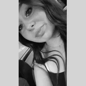 Floryne , babysitter à La Roche Jaudy