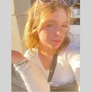 Lylou , babysitter à Onnion