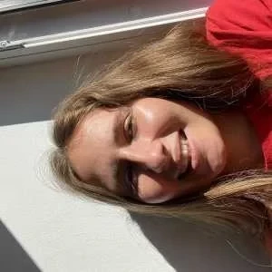 Elisa, babysitter à Saint Julien en Genevois