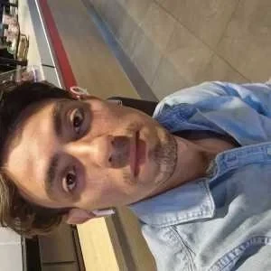 Abdelkarim, babysitter à Perpignan