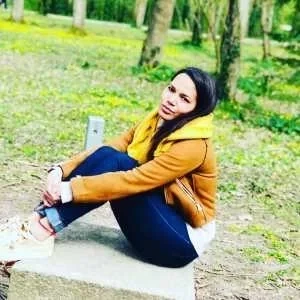 Isaà¼ra , babysitter à Mondeville