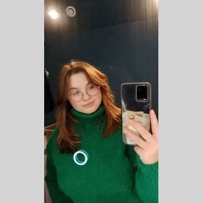 Manon , babysitter à Vatimont