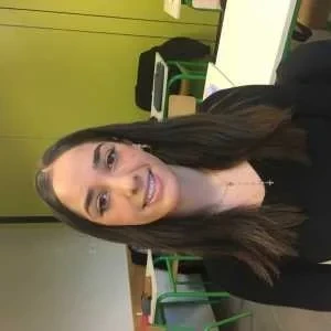 Clara, babysitter à Neoules