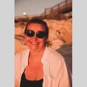 Charlotte, babysitter à Creysse