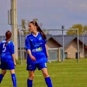 Séphora , babysitter à Bonchamp les Laval