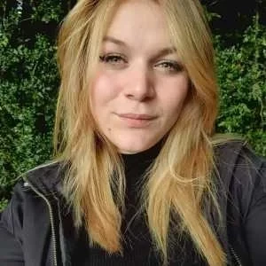 Noemie, babysitter à Arpajon sur Cere