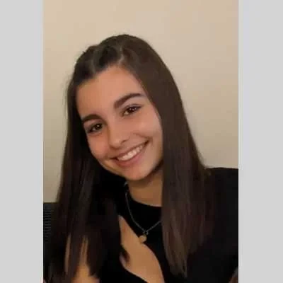 Maelys, babysitter à Vendrennes