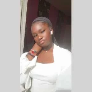 Awa, babysitter à Villiers sur Marne