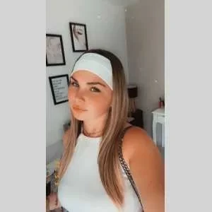 Clara, babysitter à La Destrousse