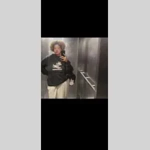 Julia , babysitter à Saint Denis