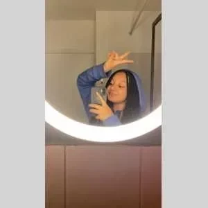 Alicya , babysitter à Montigny le Bretonneux