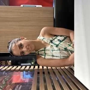 Jinane, babysitter à Montreuil