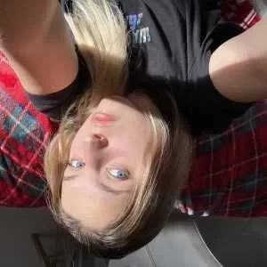 Selena, babysitter à Freyming Merlebach