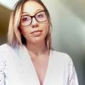 Adriana , babysitter à Pontault Combault