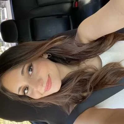 Sarah, babysitter à Saint Maurice