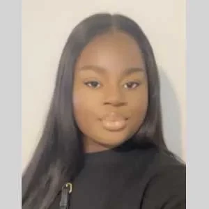 Salima, babysitter à Antony