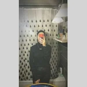 Ines , babysitter à Lyon