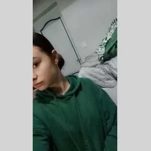 Juline, babysitter à Pont Pean