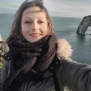 Virginie , babysitter à Bordeaux