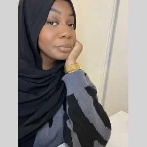 Aissatou , babysitter à Nantes