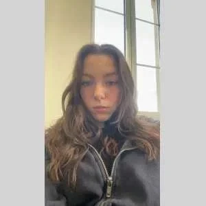 Méline, babysitter à Jamericourt