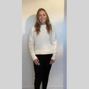 Angélina, babysitter à Orvault