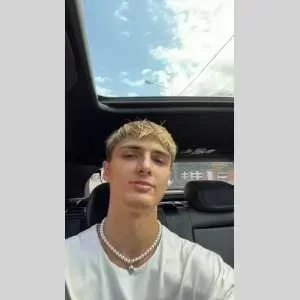 Alex, babysitter à Wambrechies