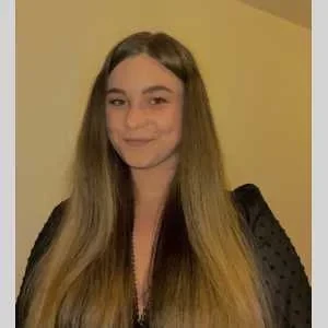 Manon, babysitter à Redessan