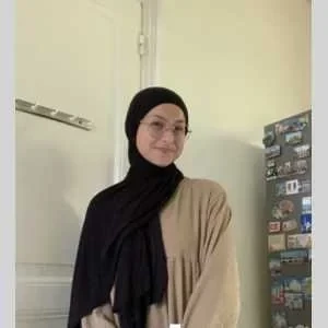 Assia, babysitter à Bondy