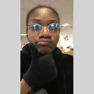 Alexia, babysitter à Villeurbanne